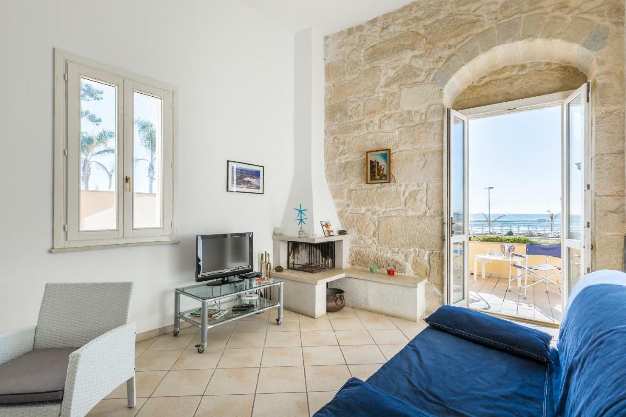 Вилла La Casa Sul Lungomare Марина-ди-Рагуза Экстерьер фото